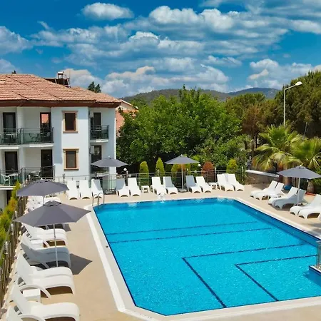 Qualia Hotel